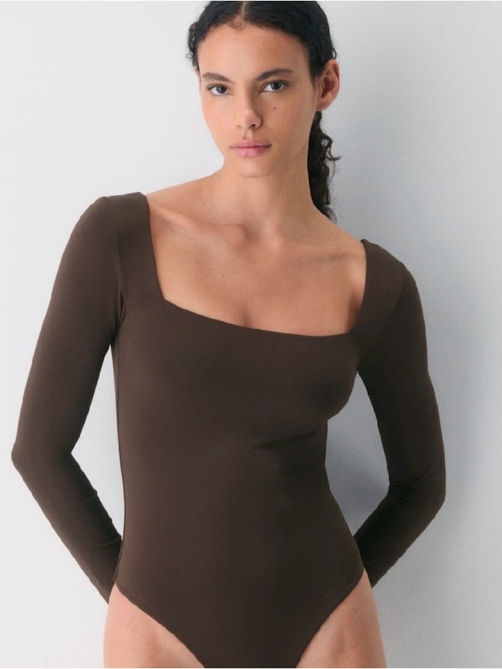 Babaton Contour Squareneck Long Sleeve Bodysuit